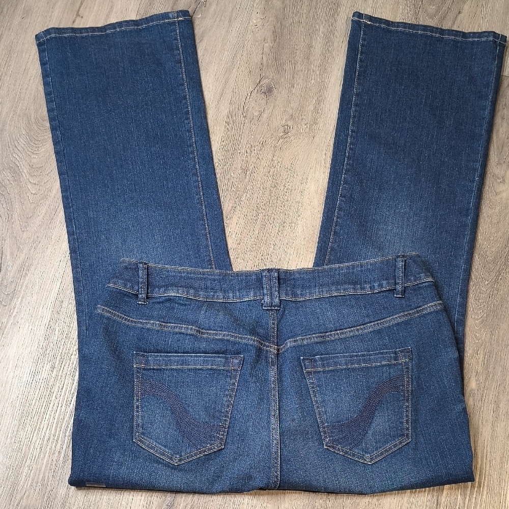 Bootcut w/30" Inseam👖High Rise Lane Bryant Denim Jeans Size 18 sac339 - Picture 3 of 5